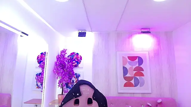 Snapshot of Gabby_evanns chatting on 02-24-26, 12:17 Gabby evanns online show from 02-24-26, 12:17