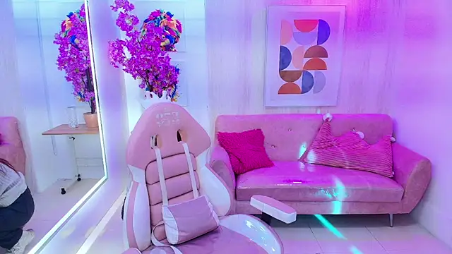 Gabby evanns online show from 09-26-25, 12:12