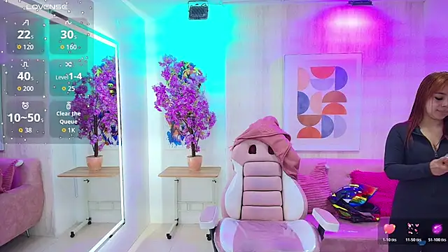 Gabby evanns online show from 11-17-25, 12:20