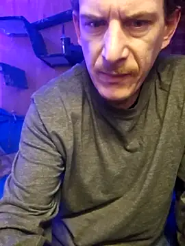 Snapshot of froggymclovin222 chatting on 11-28-25, 08:14 froggymclovin222 online show from 11-28-25, 08:14