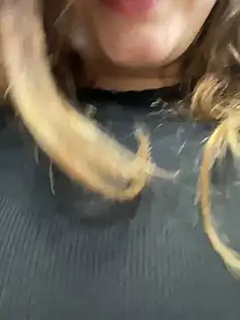 Snapshot of psilybaby chatting on 01-10-25, 06:20 psilybaby online show from 01-10-25, 06:20