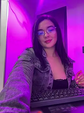 Snapshot of camianddanna chatting on 03-01-26, 04:23 camianddanna online show from 03-01-26, 04:23