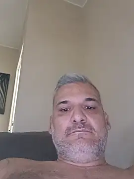 Holaluz2 online show from 12-16-25, 03:27