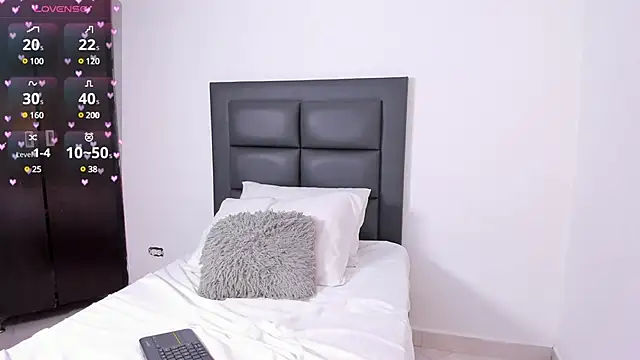 lena rousseau online show from 02-12-25, 06:19