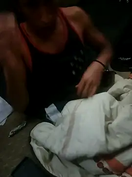 LargeDominoes online show from 03-25-26, 08:57