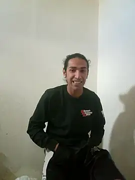 LargeDominoes online show from 04-13-26, 04:33