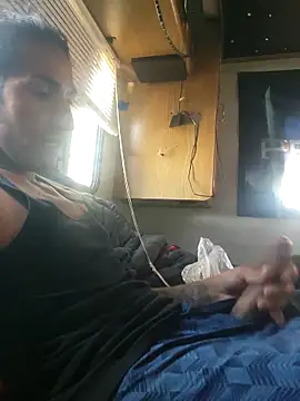 LargeDominoes online show from 03-27-26, 09:27