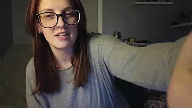Snapshot of TheBustyHouseWife chatting on 03-17-25, 03:36 TheBustyHouseWife online show from 03-17-25, 03:36