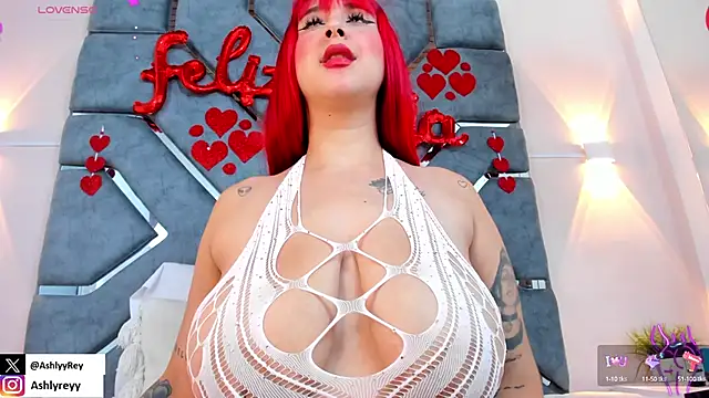 Snapshot of ashlyrey-1 chatting on 02-16-25, 01:58 ashlyrey-1 online show from 02-16-25, 01:58