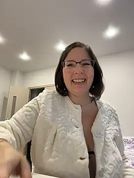 Snapshot of B_Bonya_m chatting on 11-12-25, 04:16 B Bonya m online show from 11-12-25, 04:16