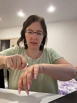 Snapshot of B_Bonya_m chatting on 11-06-25, 04:27 B Bonya m online show from 11-06-25, 04:27