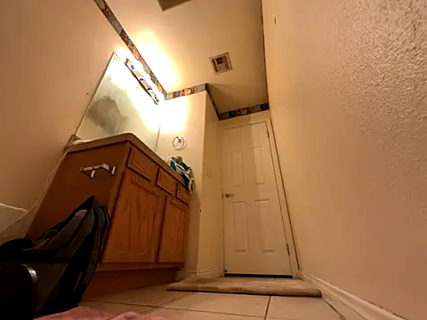 Johndoe2292 online show from 12-23-25, 07:07