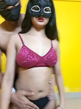 Snapshot of Hotcouple012 chatting on 02-27-25, 06:31 Hotcouple012 online show from 02-27-25, 06:31