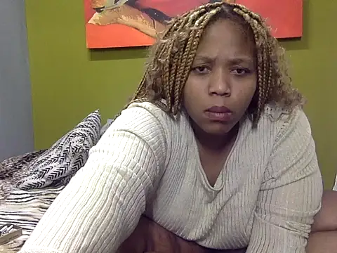 GoldenPussyXOXO online show from 10-28-25, 03:18