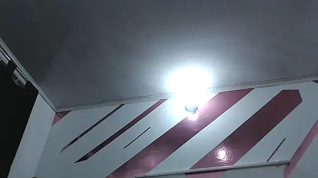 Kitten Hot  online show from 11-25-25, 03:40