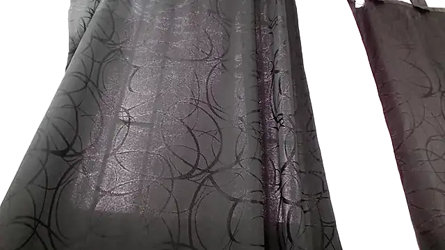 Kitten Hot  online show from 11-29-25, 09:15