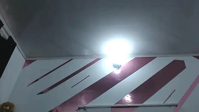 Kitten Hot  online show from 11-27-25, 09:15