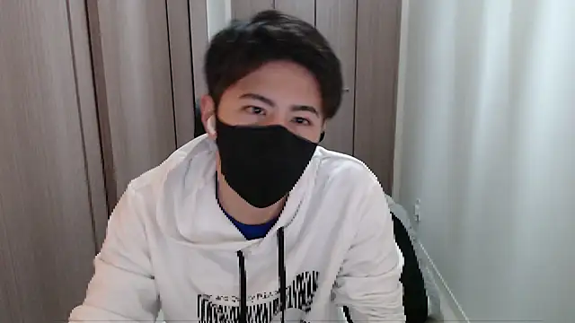 Snapshot of ryota_kkk chatting on 12-08-24, 12:41 ryota kkk online show from 12-08-24, 12:41