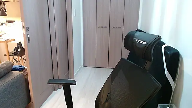 Snapshot of ryota_kkk chatting on 09-16-25, 01:56 ryota kkk online show from 09-16-25, 01:56