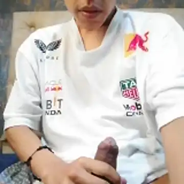 Snapshot of danuel23 chatting on 05-20-26, 03:42 danuel23 online show from 05-20-26, 03:42