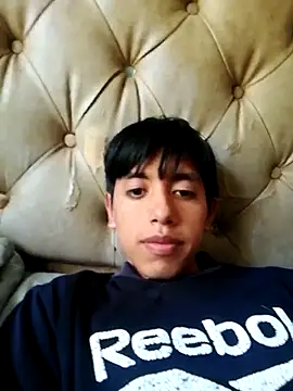 Snapshot of danuel23 chatting on 06-12-26, 09:34 danuel23 online show from 06-12-26, 09:34