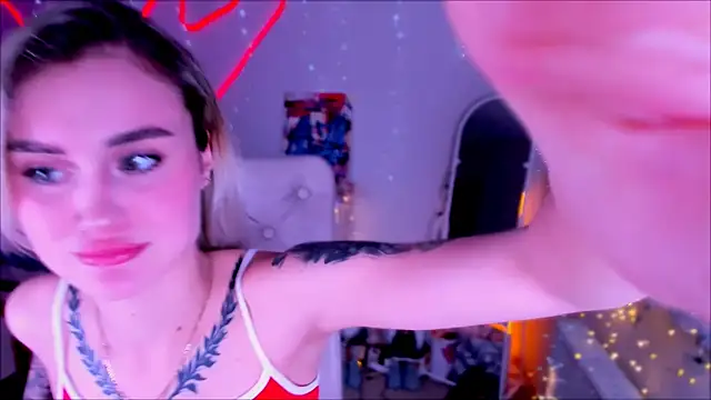  Ravenaa online show from 02-04-25, 05:55