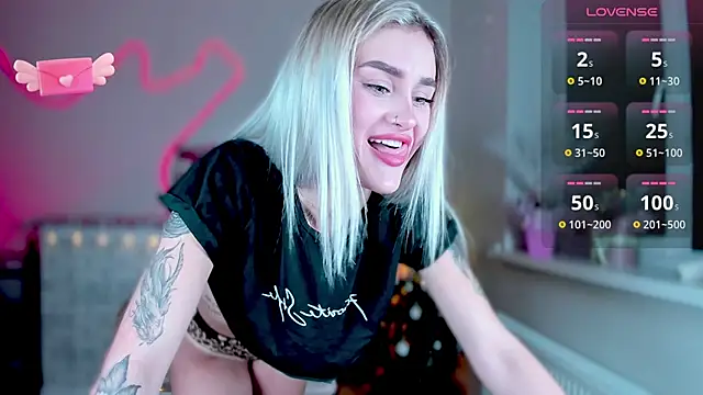  Ravenaa online show from 12-12-24, 02:00