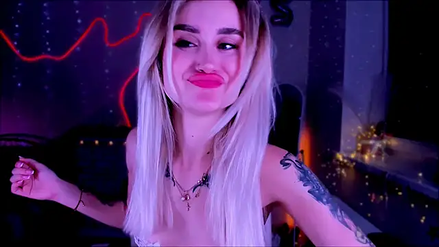  Ravenaa online show from 02-06-25, 05:51