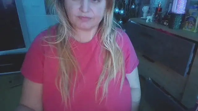 Snapshot of Meliss_Official9 chatting on 01-15-26, 10:13 Meliss Official9 online show from 01-15-26, 10:13