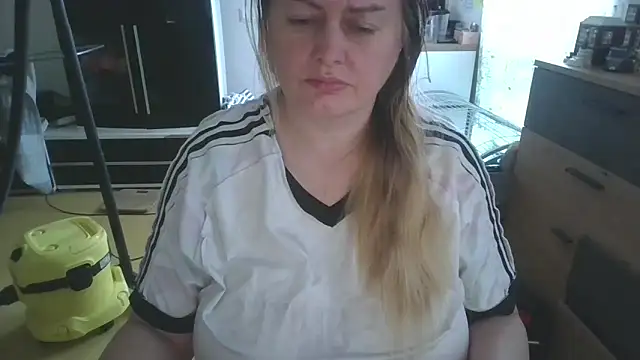 Meliss Official9 online show from 05-14-26, 05:04