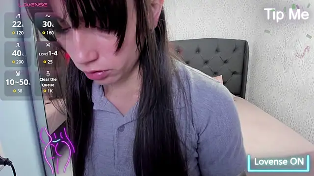 MAGNOLEROY online show from 10-29-25, 12:26