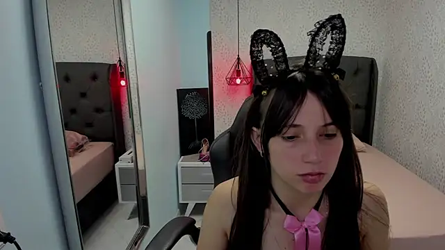 MAGNOLEROY online show from 11-14-25, 01:04