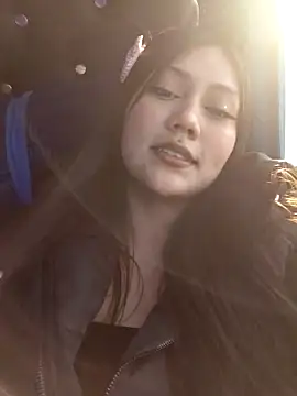 Catalehia Milk online show from 12-15-25, 11:38