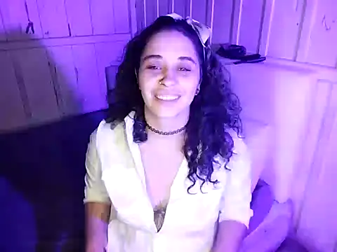 Snapshot of Rosaselvagem chatting on 12-25-24, 11:31 Rosaselvagem online show from 12-25-24, 11:31