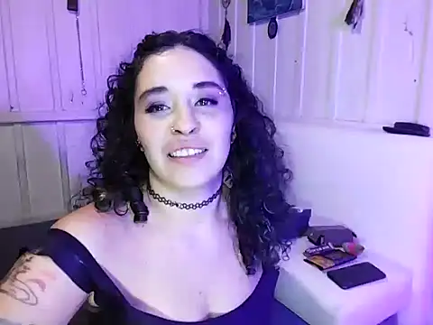 Snapshot of Rosaselvagem chatting on 12-25-24, 07:14 Rosaselvagem online show from 12-25-24, 07:14