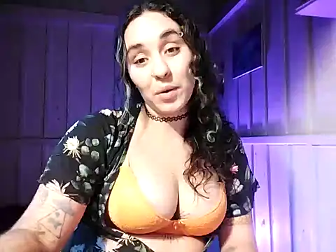 Snapshot of Rosaselvagem chatting on 12-02-24, 11:02 Rosaselvagem online show from 12-02-24, 11:02