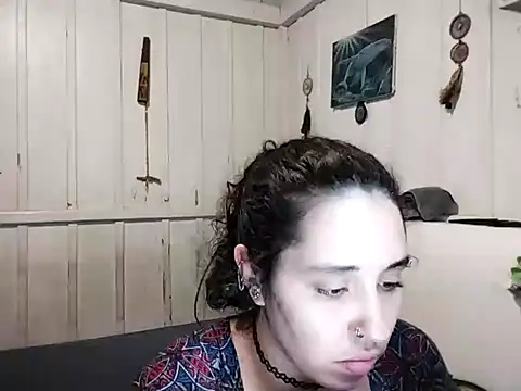 Snapshot of Rosaselvagem chatting on 12-23-24, 10:33 Rosaselvagem online show from 12-23-24, 10:33