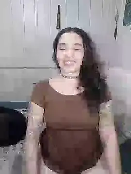 Snapshot of Rosaselvagem chatting on 12-19-24, 04:45 Rosaselvagem online show from 12-19-24, 04:45