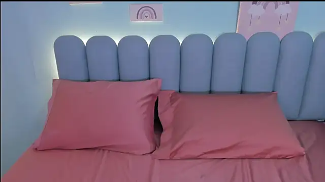 curvy rousi online show from 09-20-25, 11:26