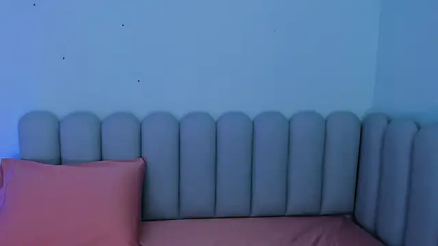 curvy rousi online show from 11-23-25, 11:42