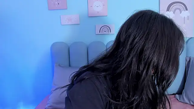 curvy rousi online show from 10-04-25, 11:34