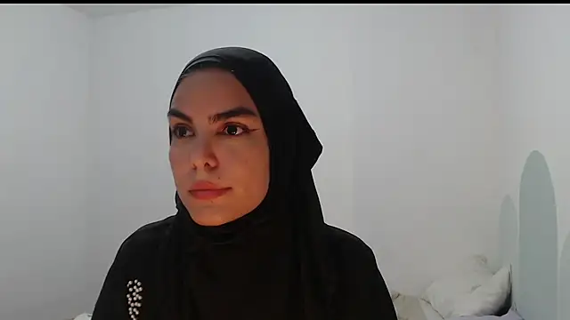 Snapshot of MARYADSUARD chatting on 01-18-25, 02:14 MARYADSUARD online show from 01-18-25, 02:14