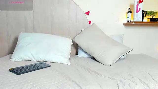 Valeria07  online show from 03-07-26, 08:47