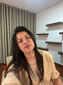 Snapshot of Alice_Biel chatting on 03-21-25, 04:49 Alice Biel online show from 03-21-25, 04:49