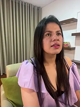 Snapshot of Alice_Biel chatting on 03-01-25, 10:42 Alice Biel online show from 03-01-25, 10:42