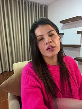 Snapshot of Alice_Biel chatting on 02-25-25, 04:46 Alice Biel online show from 02-25-25, 04:46