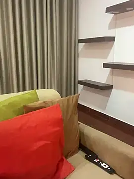 Snapshot of Alice_Biel chatting on 03-06-25, 12:43 Alice Biel online show from 03-06-25, 12:43