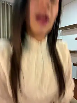 Snapshot of Alice_Biel chatting on 02-25-25, 09:48 Alice Biel online show from 02-25-25, 09:48