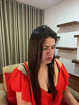 Snapshot of Alice_Biel chatting on 03-19-25, 12:37 Alice Biel online show from 03-19-25, 12:37