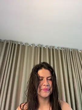 Alice Biel online show from 06-20-26, 01:27